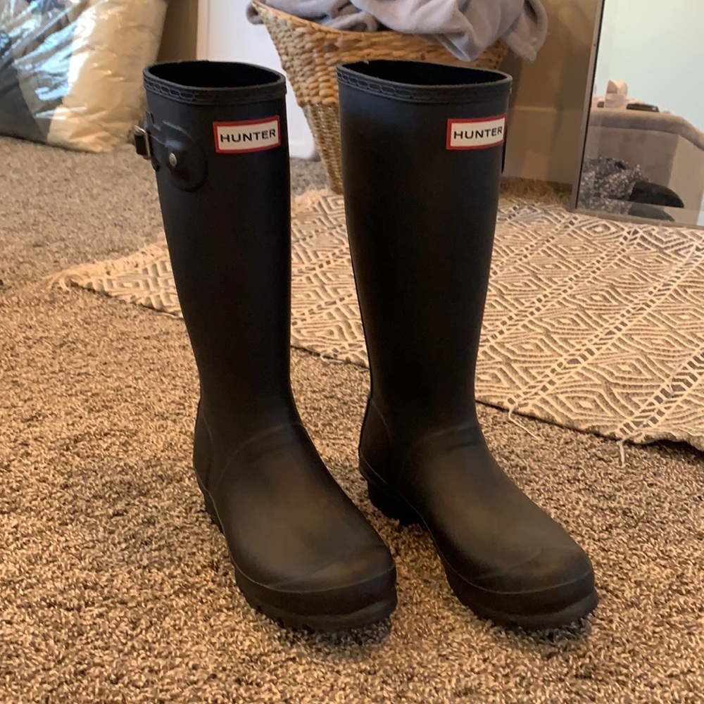 Hunter rain boots US 6
